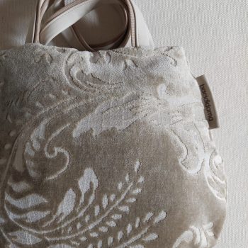 Drop damascato avorio e ghiaccio